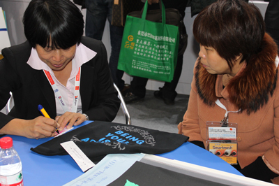 ��潬��Ĥ��